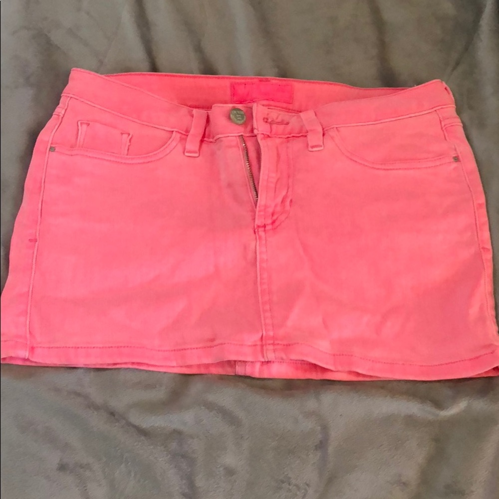 Guess mini skirt